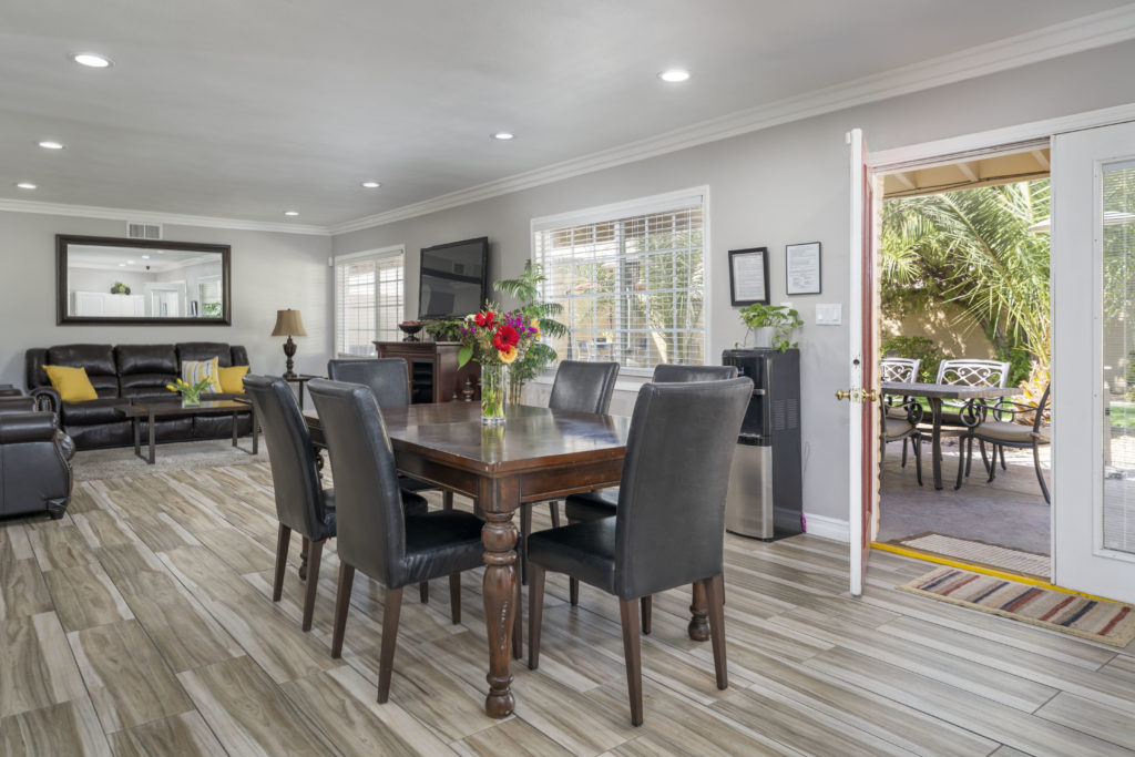 Dinning Table
